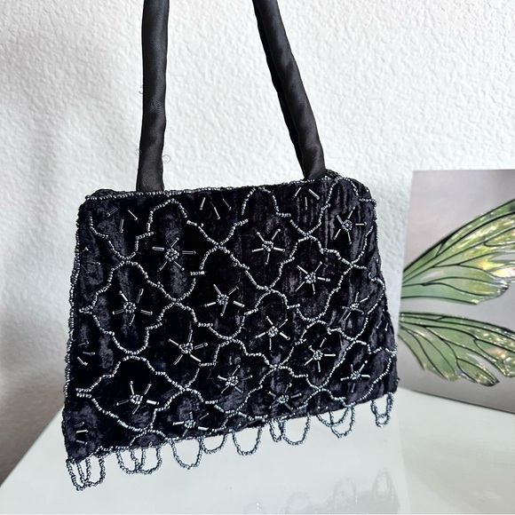 Vintage Velvet Beaded Purse - Picture 8 of 8